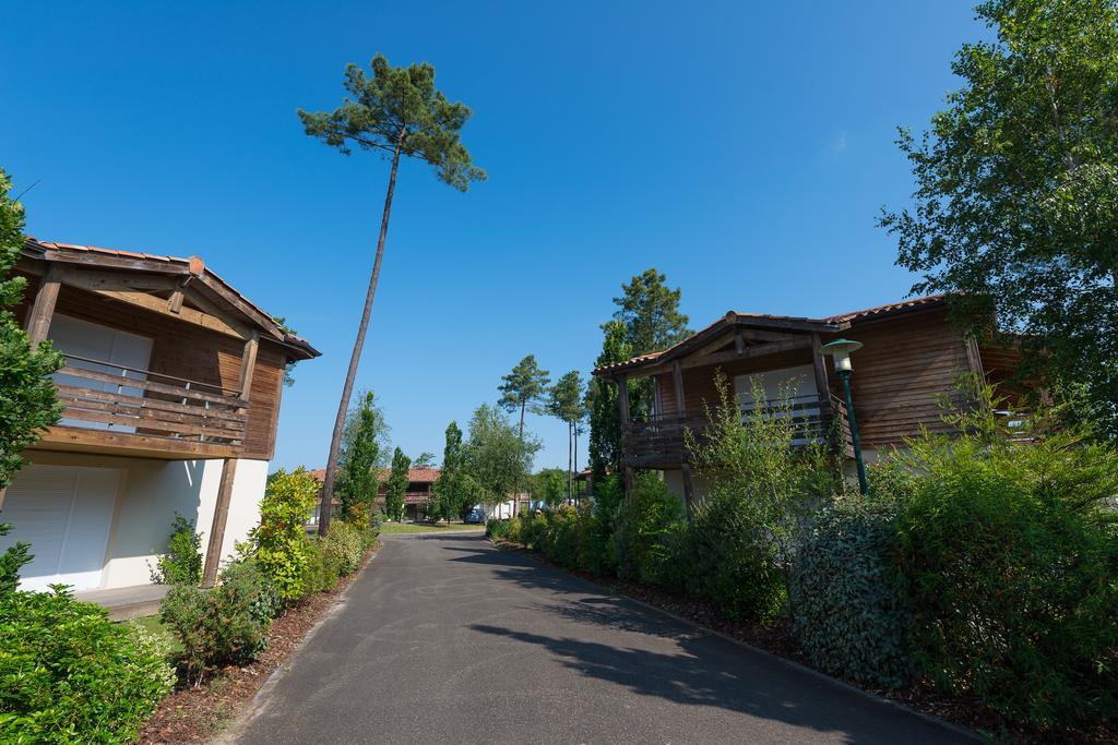 Les Cottages Du Lac Parentis-en-Born Eksteriør bilde